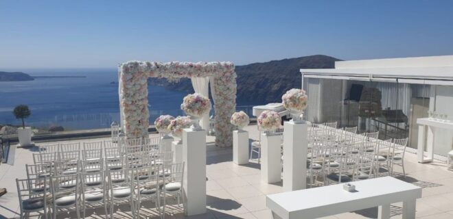 Santorini: Private Exclusive Tour With a Local Guide - The Sum Up