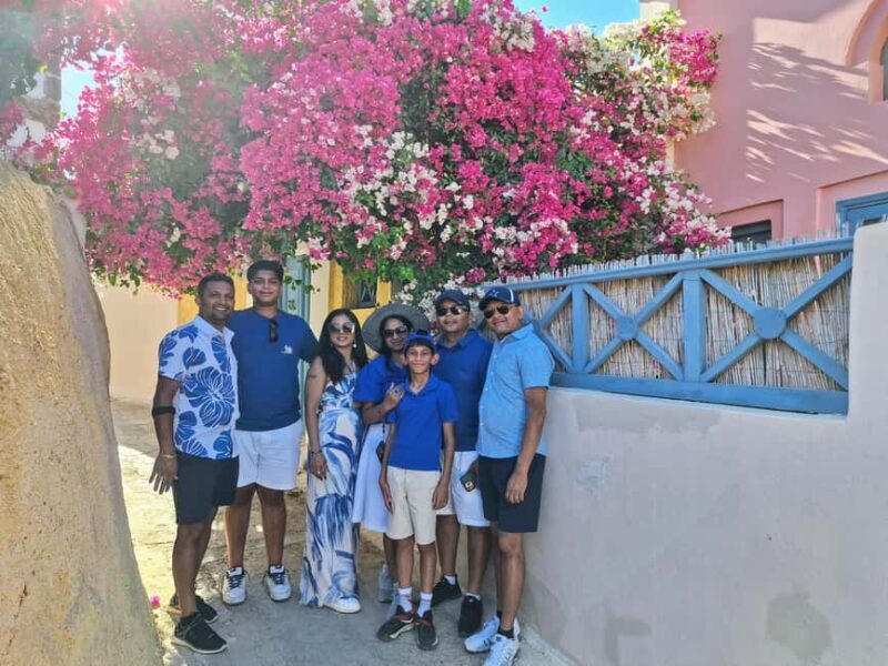 Santorini: Private Family Tour with Bilingual/Spanish Guide - Practical Tips for Travelers