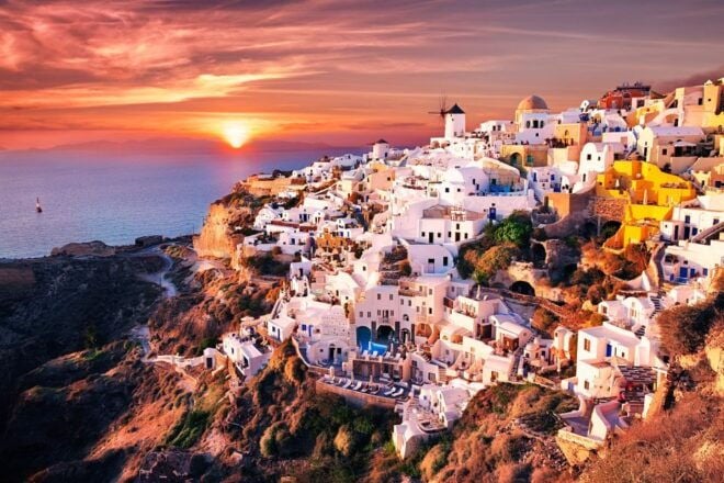 Santorini: Private Guided Tour With Sunset View - Reviews