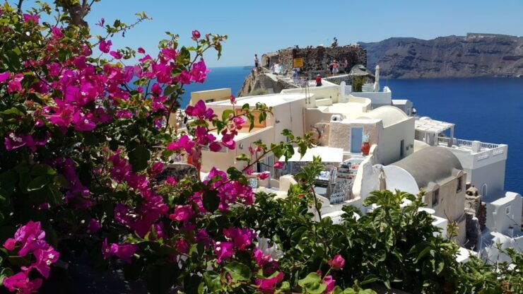 Santorini: Private Guided Tour With Wine Tasting - Good To Know