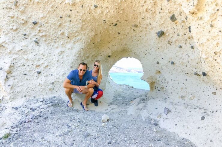 Santorini: Private Highlights Tour by Minibus - Explore the Island