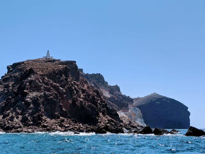 Santorini: Private Motor Yacht Cruise and Lunch in Thirassia - Inclusions
