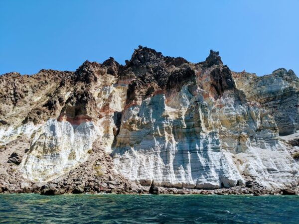 Santorini: Private Motor Yacht Cruise and Lunch in Thirassia - Tips for Enjoying Your Cruise