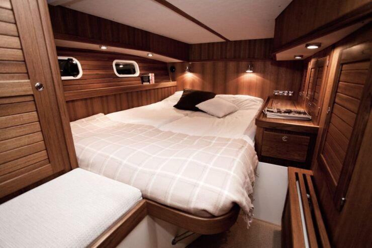 Santorini: Private Motor Yacht Cruise and Lunch in Thirassia - Activity Details