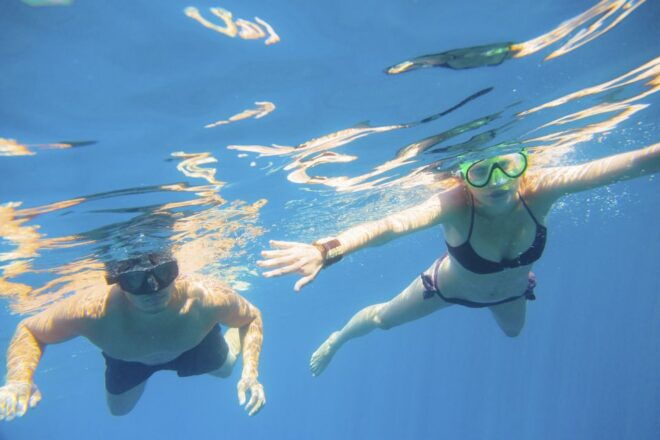 Santorini: Private Motor Yacht Cruise and Lunch in Thirassia - Full Description