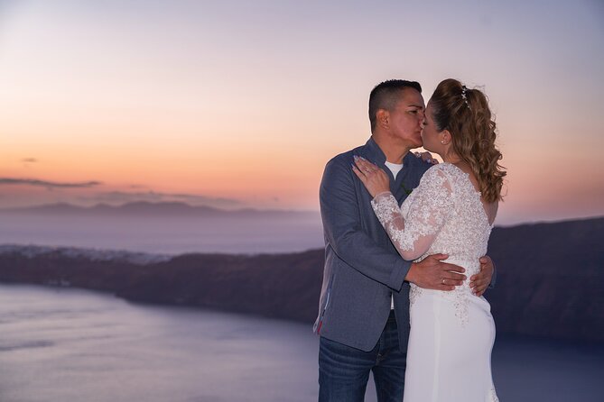 Santorini Private Photoshoot - Pricing and Packages Available