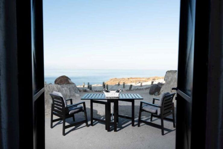 Santorini: Private Romantic Guided Tour With Sunset & Dinner - Good To Know