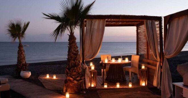 Santorini: Private Romantic Guided Tour With Sunset & Dinner - Customer Reviews