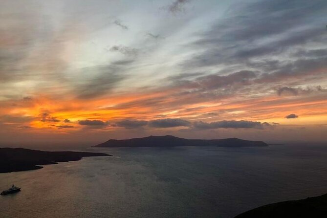 Santorini Private Roundtrip Transfer From/To Airport,Port & Hotel - Common Questions