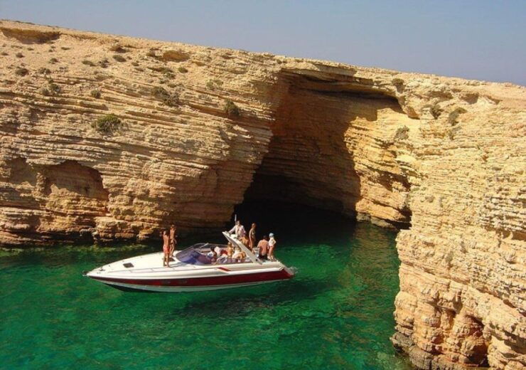 Santorini: Private Speedboat Cruise With Meal & Drinks - Itinerary and Pickup Locations