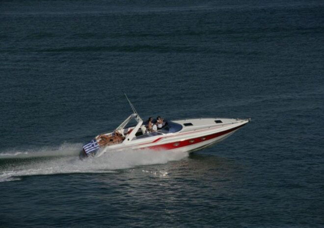 Santorini: Private Speedboat Cruise With Meal & Drinks - Inclusions and Directions