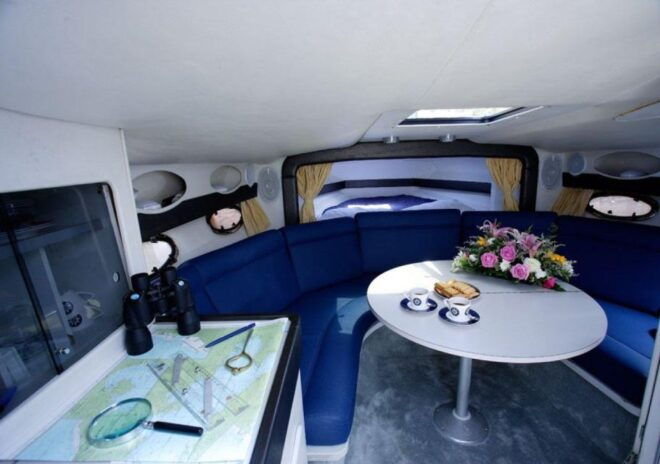 Santorini: Private Speedboat Cruise With Meal & Drinks - Frequently Asked Questions