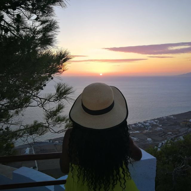 Santorini: Private Sunrise Tour With Breakfast and Oia Visit - Pickup and Transportation