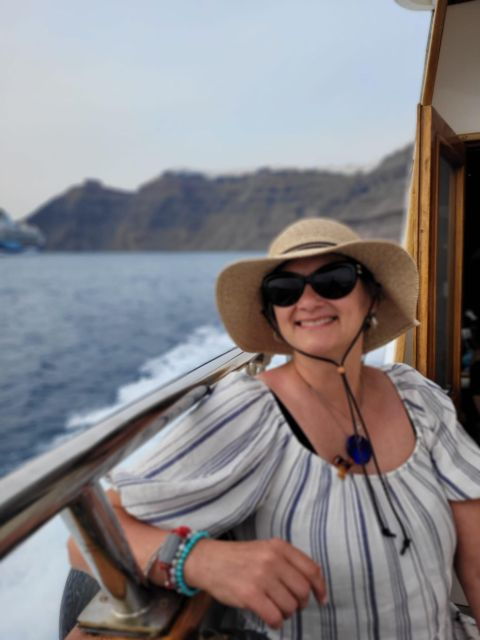 Santorini: Private Tour for Cruise Ship Travellers 5 Hours - Good To Know