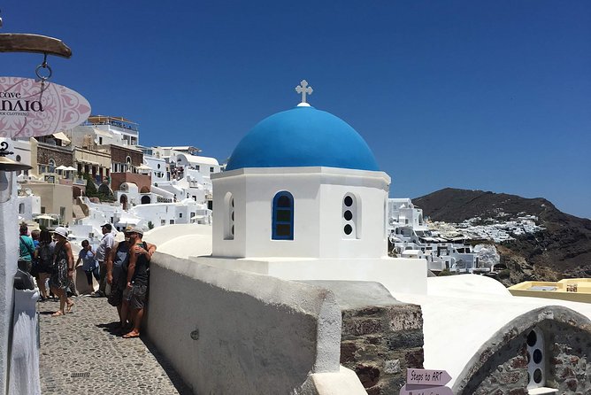 Santorini: Private Tour in the Picturesque Village of Oia - Location and Duration