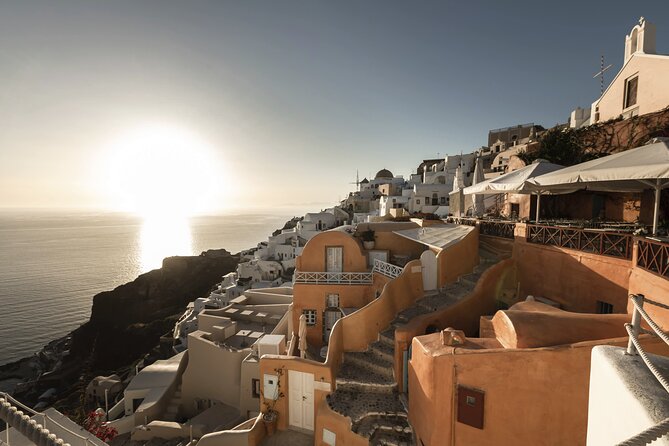 Santorini: Private Tour in the Picturesque Village of Oia - Group Details and Expectations