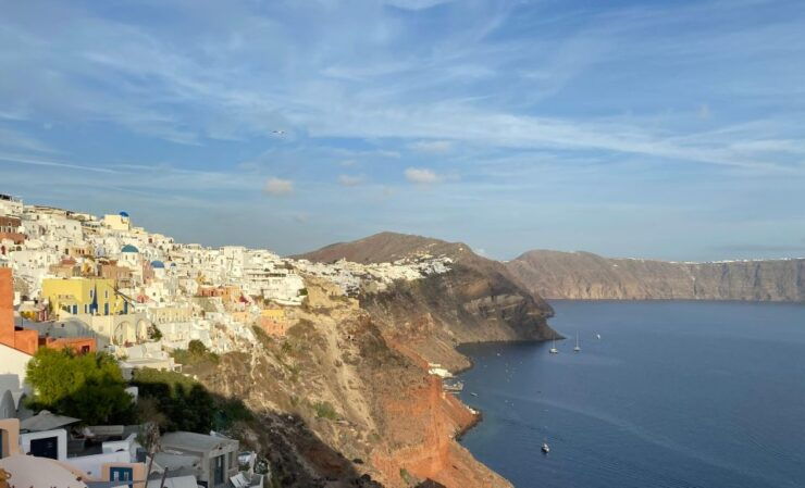 Santorini: Private Tour in the Picturesque Village of Oia - Location and Attractions