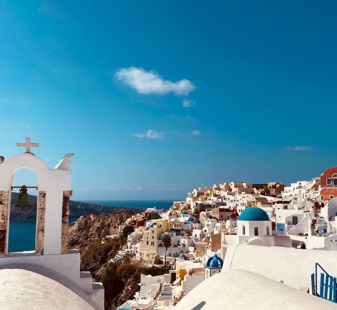 Santorini: Private Tour in the Picturesque Village of Oia - Famous Landmarks