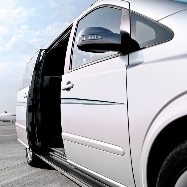Santorini: Private Transfer From/to Airport - Booking Details for Airport Transfer