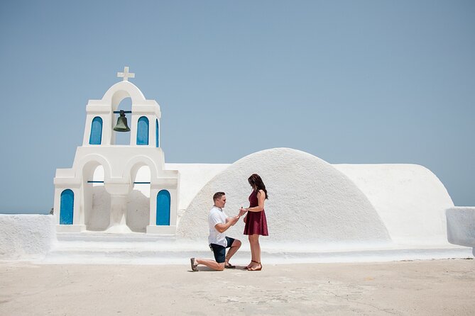 Santorini Proposal Photo Shoot With Rose Petals - Common Questions