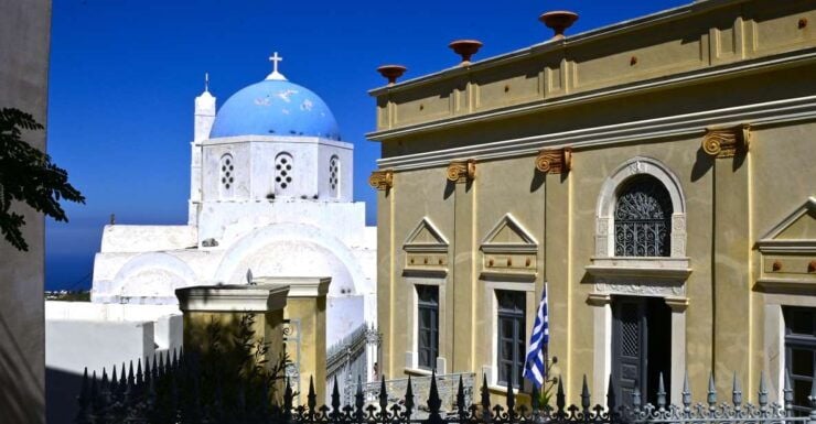 Santorini: Pyrgos and Megalochori Villages With Wine Tasting - Activity Highlights