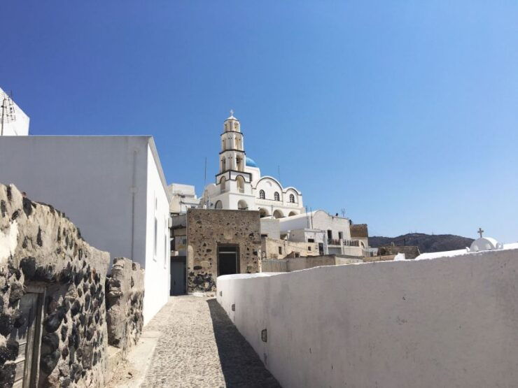 Santorini: Pyrgos, Winery & Oia - Pyrgos Village: Exploring the Medieval Charm