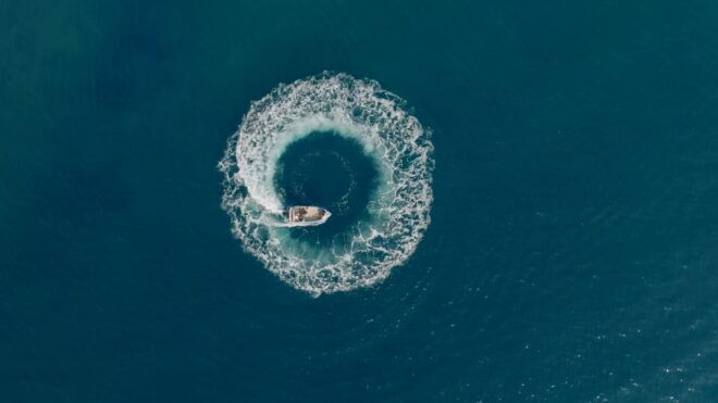 Santorini: Rent a Boat - License Free - Safety Briefing and Meeting Point
