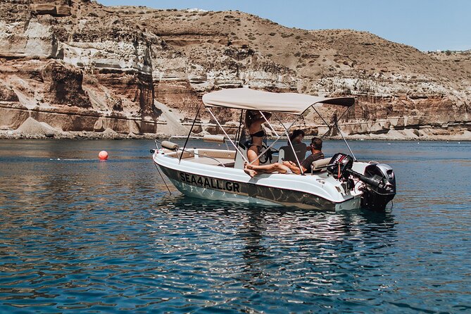 Santorini Rent a Boat Without License - Questions and Legal Information