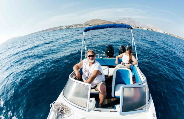 Santorini: Rent a Speedboat License Free - The Sum Up