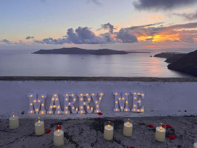 Santorini: Romantic Proposal with Caldera View - FAQ