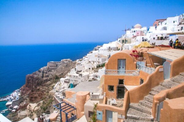 Santorini: Roundtrip Transfer To Oia - The Sum Up