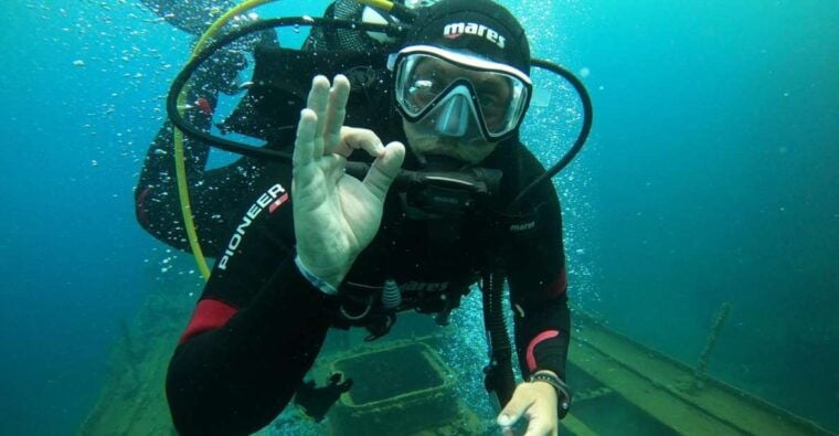 Santorini: Scuba Diving Experience in Caldera for Beginners - The Itinerary in Detail