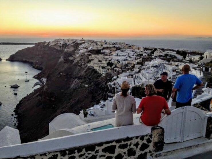 Santorini: Sightseeing Tour With Local Guide - Highlights of the Sightseeing Experience