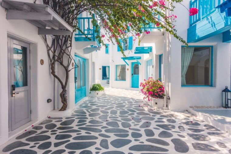 Santorini: Small-Group Shore Tour for Cruise Ships - The Value Proposition