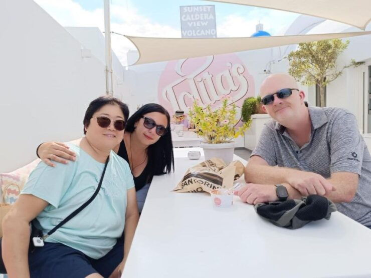 Santorini: Small Group Sightseeing Tour With a Local Guide - Good To Know