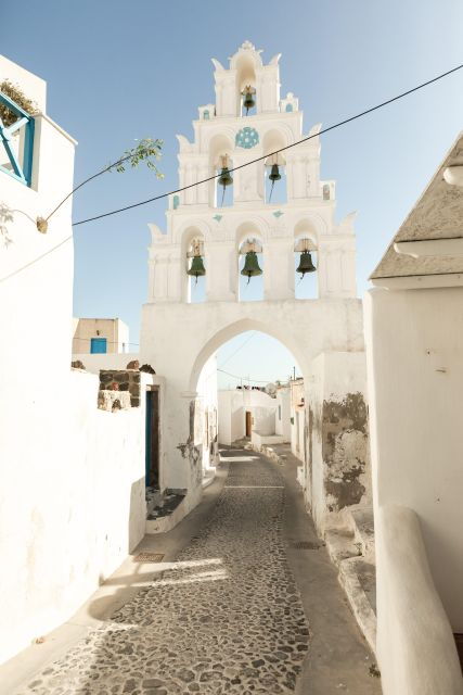 Santorini: Spend The Day With A Local - Experience Description