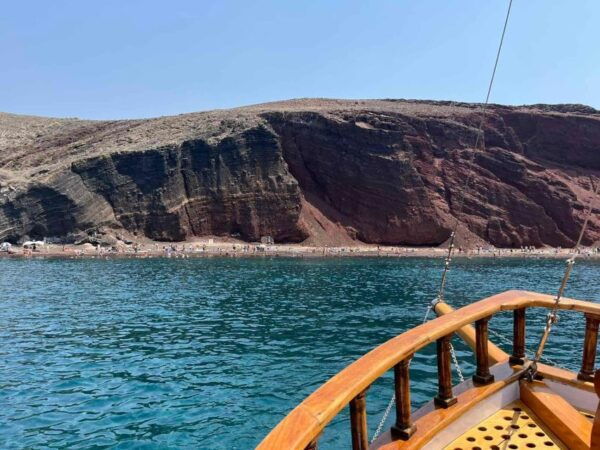 Santorini: Sunset Boat Cruise With BBQ Meal & Drinks in Oia - On-Board Experience