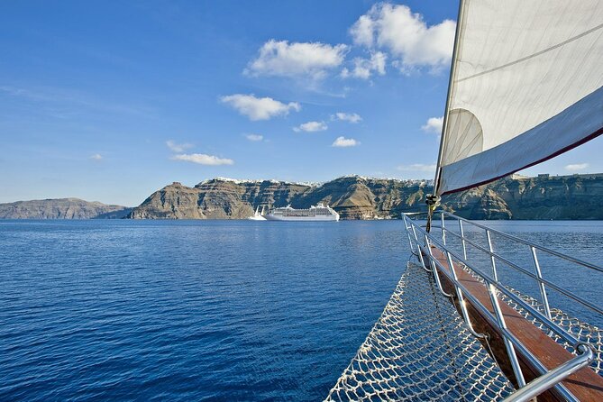 Santorini Sunset Cruise - Reviews and Rating Breakdown