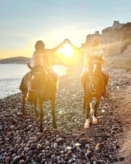 Santorini: Sunset Horse Riding Tour with Professional Photos - What Makes This Tour Stand Out?