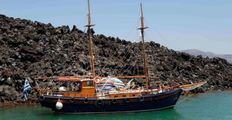 Santorini: Thirassia Islands and Volcano Guided Cruise - Activity Details