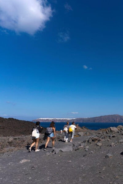 Santorini: Tour of Caldera by Glass Bottom Boat - Participant Information and Tips