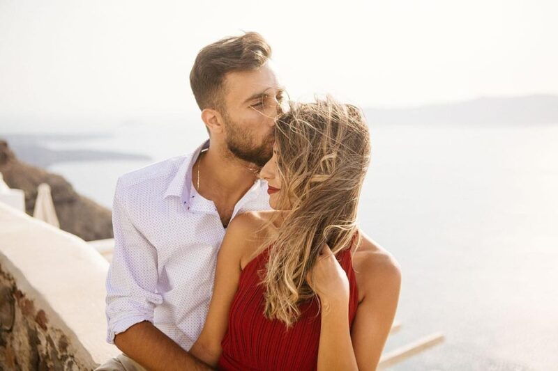 Santorini Unfiltered: Luxury Photoshoot with a Photographer - FAQs