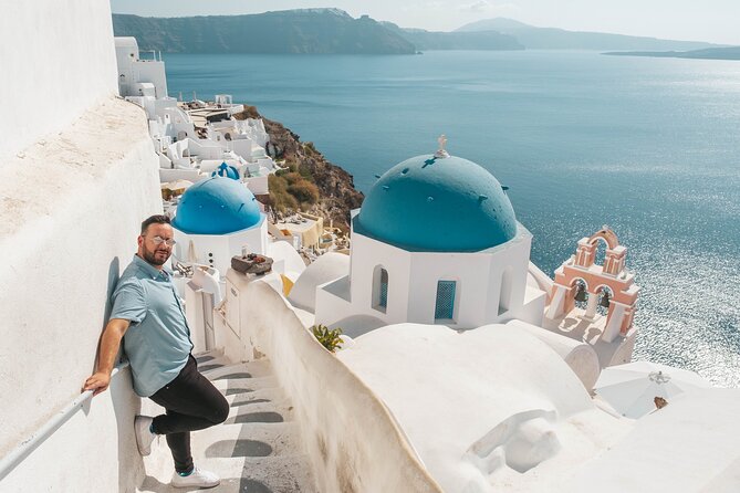 Santorini Vacation Photoshoot - Preserving and Sharing Your Memories