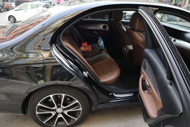 Santorini VIP Limousine Transfer Services - Availability and Reservation