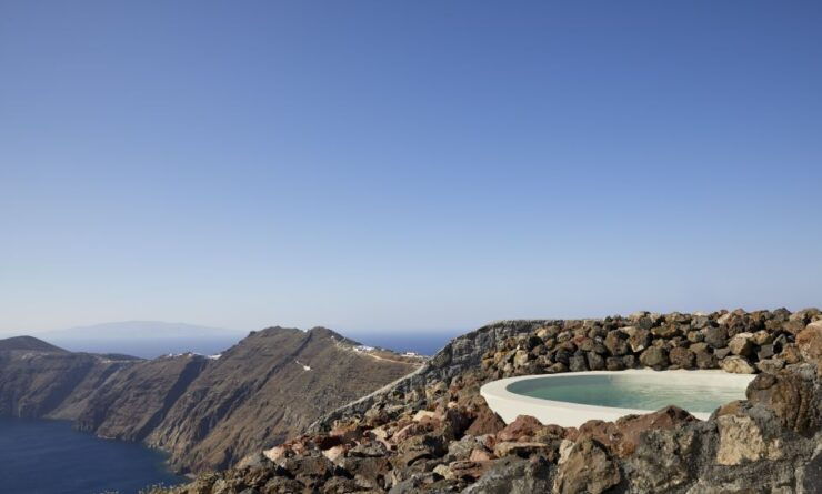 Santorini: Volcanic Hot-Tub Experience With Caldera Views - Experience Highlights