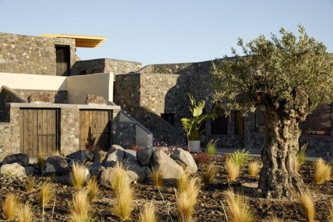 Santorini: Volcanic Hot-Tub Experience With Caldera Views - Full Description