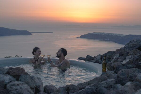 Santorini: Volcanic Hot-Tub Experience With Caldera Views - Booking and Pricing Information