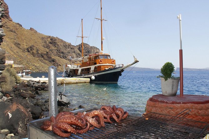 Santorini Volcanic Islands Cruise: Volcano,Hot Springs,Thirassia and Oia Sunset - Disappointments and Overall Dissatisfaction