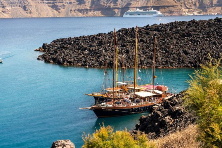 Santorini: Volcanic Islands Cruise with Hot Springs Visit - Is This Tour Right for You?