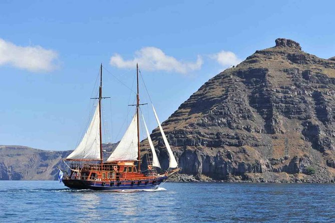 Santorini Volcanic Sunset Cruise - Tips for the Perfect Sunset Experience